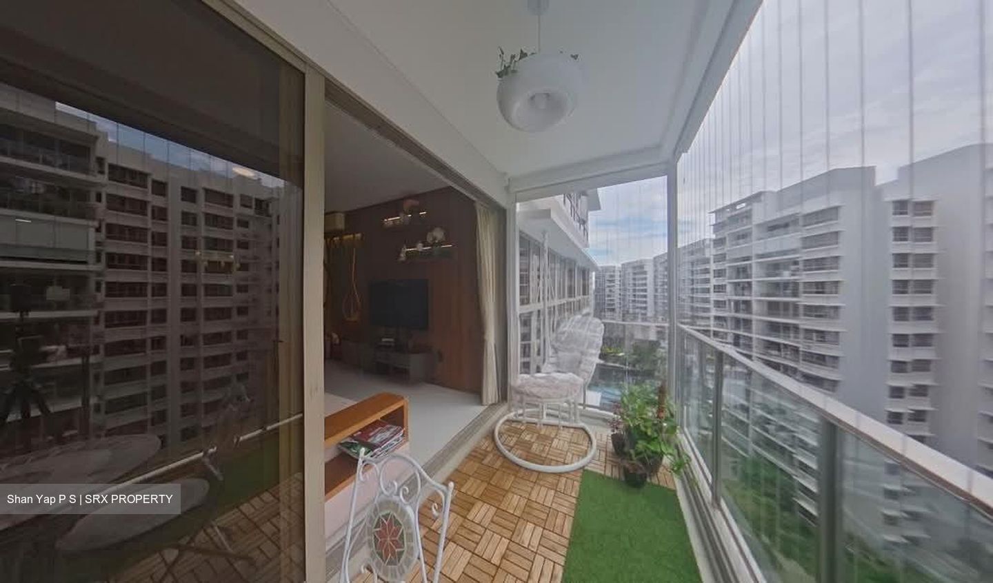 Waterfront Gold (D16), Condominium #558301561